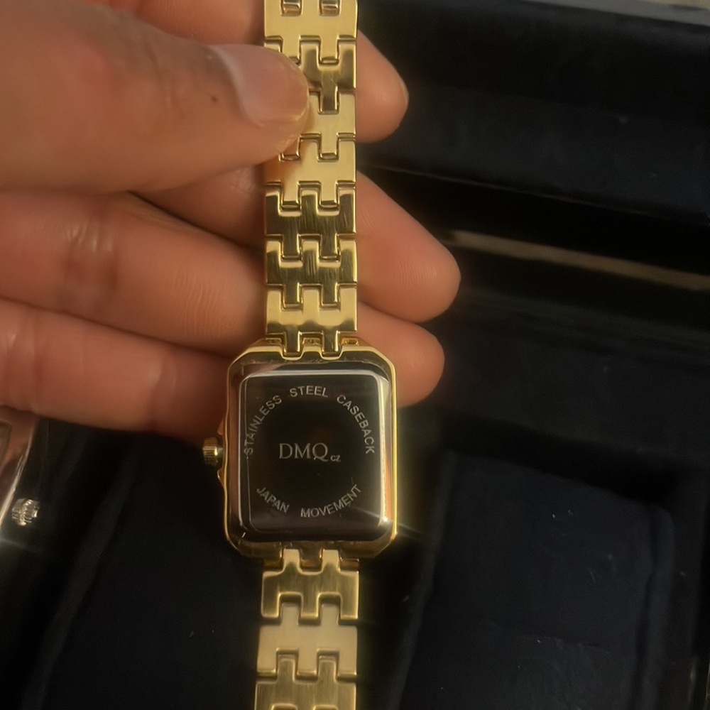 DMQ Watch - Picture 3 of 3